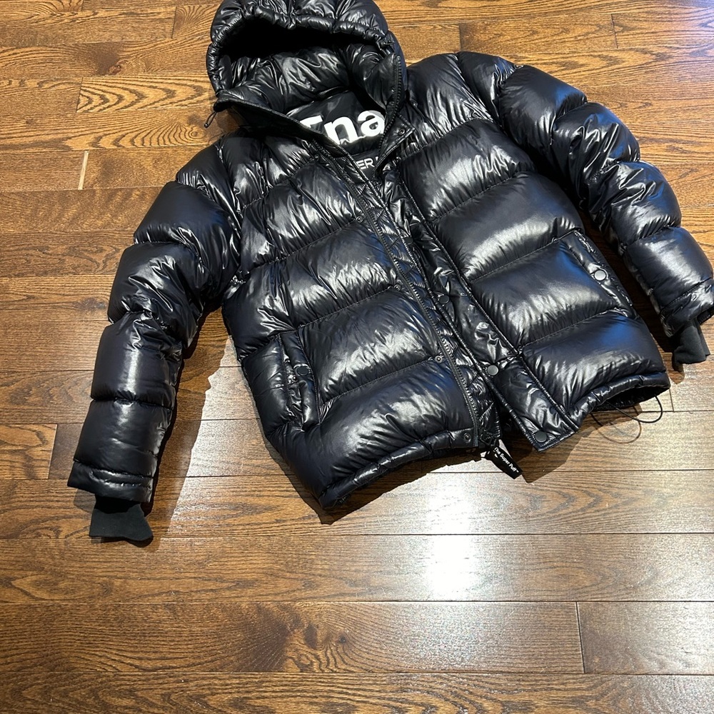 Aritzia Black Puffer Jacket